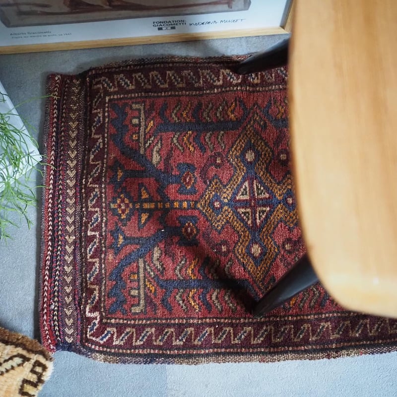 VR241】 Afghan Baluch rug | Spin.