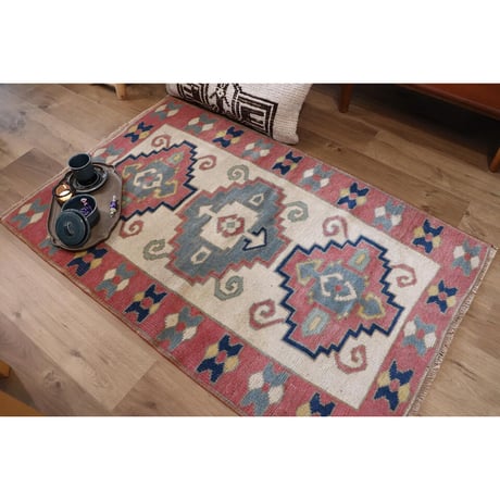 【VR089】﻿Vintage Turkish Rug