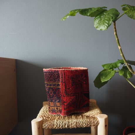 【VP052】 Afghan  Rug pot ②