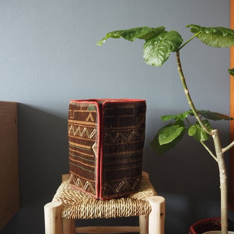 【VP051】 Afghan  Rug pot ②ベルクロ付き