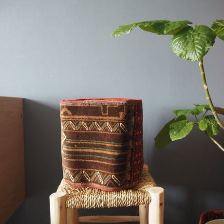 【VP050】 Afghan  Rug pot ②