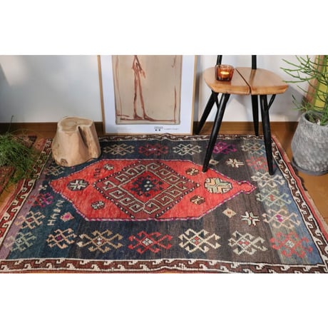 【VR138】 Vintag Turkish rug