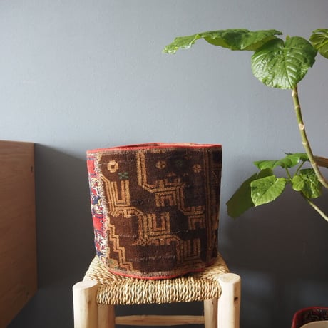 【VP050】 Afghan  Rug pot ②