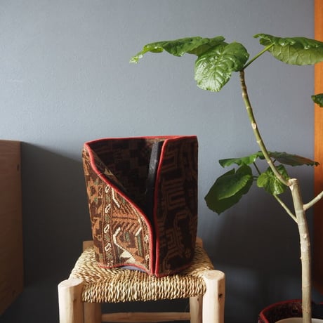 【VP051】 Afghan  Rug pot ① ベルクロ付き