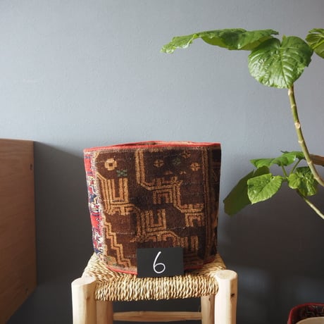 【VP050】 Afghan  Rug pot ②
