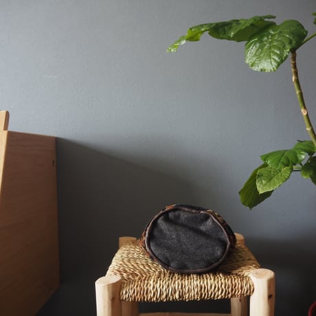 【VP053】 Afghan  Rug pot ①