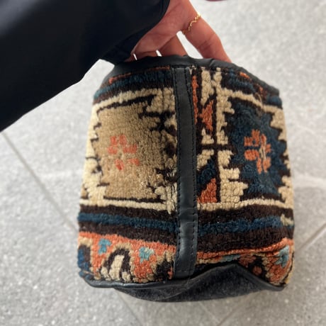 【VP053】 Afghan  Rug pot ①