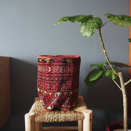 【VP051】 Afghan  Rug pot ① ベルクロ付き