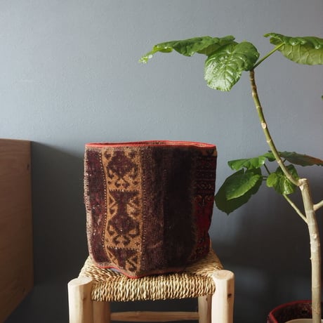 【VP050】 Afghan  Rug pot ④