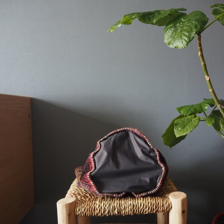 【VP052】 Afghan  Rug pot ①