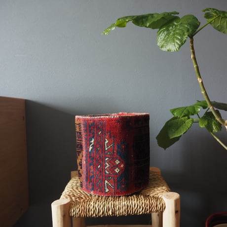 【VP052】 Afghan  Rug pot ②