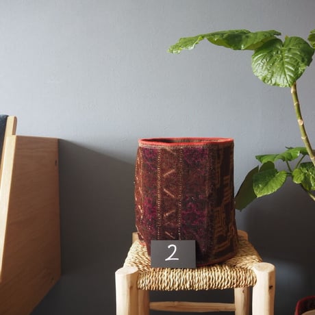 【VP050】 Afghan  Rug pot ①