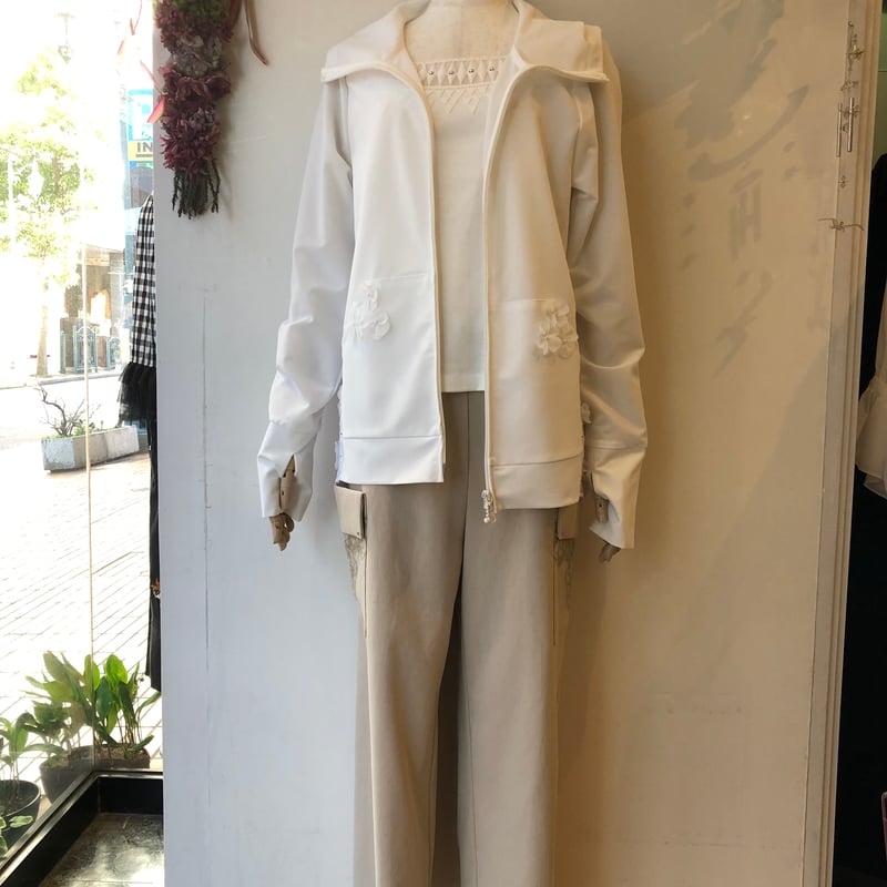 さえら・スーツ さえら・スーツ