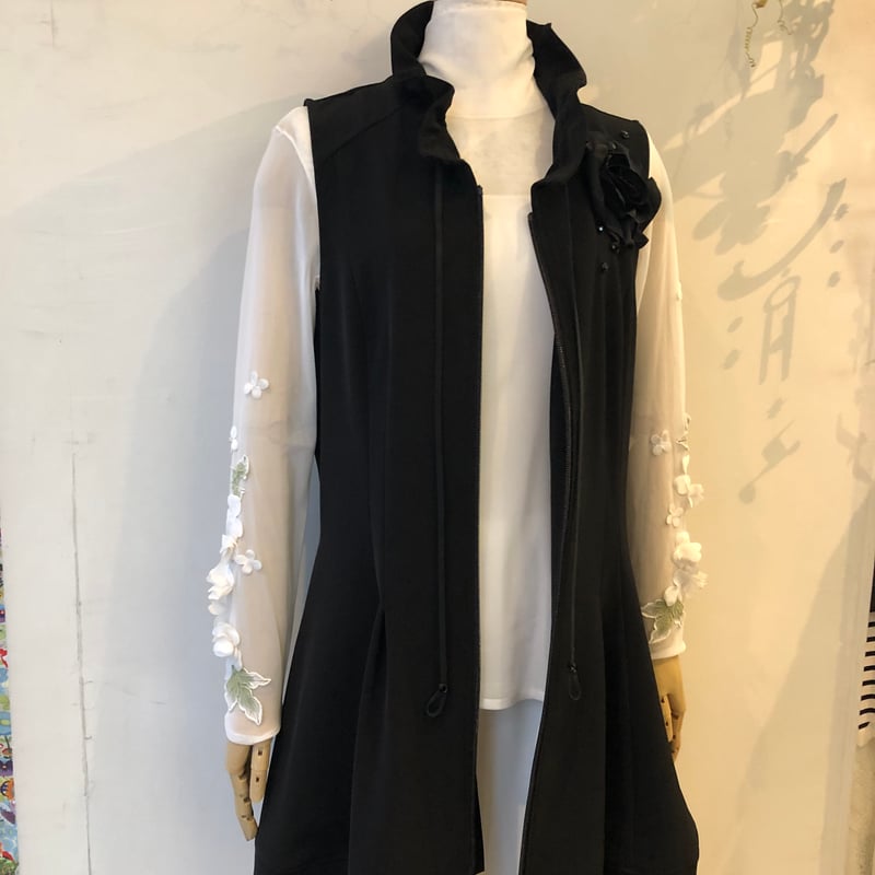 レインダンス ロングベスト | さえら POTECHINO マリーアン金沢