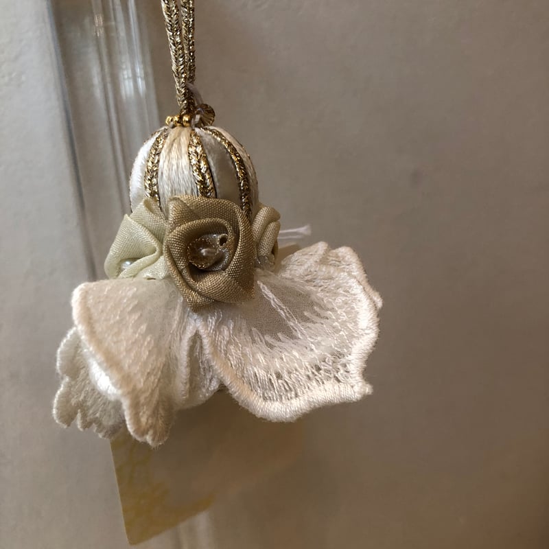 ヒスクローネ　ジュエリー　飾り ヒスクローネジュエリー飾り