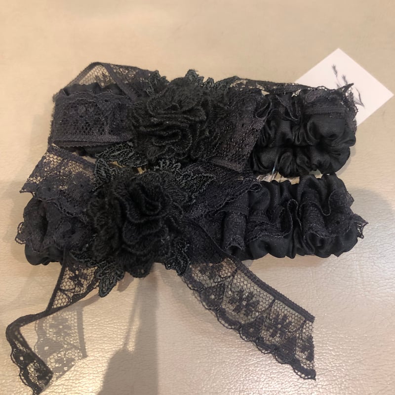 ピアリマーマ　フリル付き黒エプロン ピアリマーマ フリル付き黒エプロン 【公式通販】