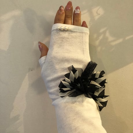 未使用　さえら　トリックトラック　レーススカート　お花　タグ付　ヒスクローネ 未使用 さえら トリックトラック レーススカート お花 タグ付