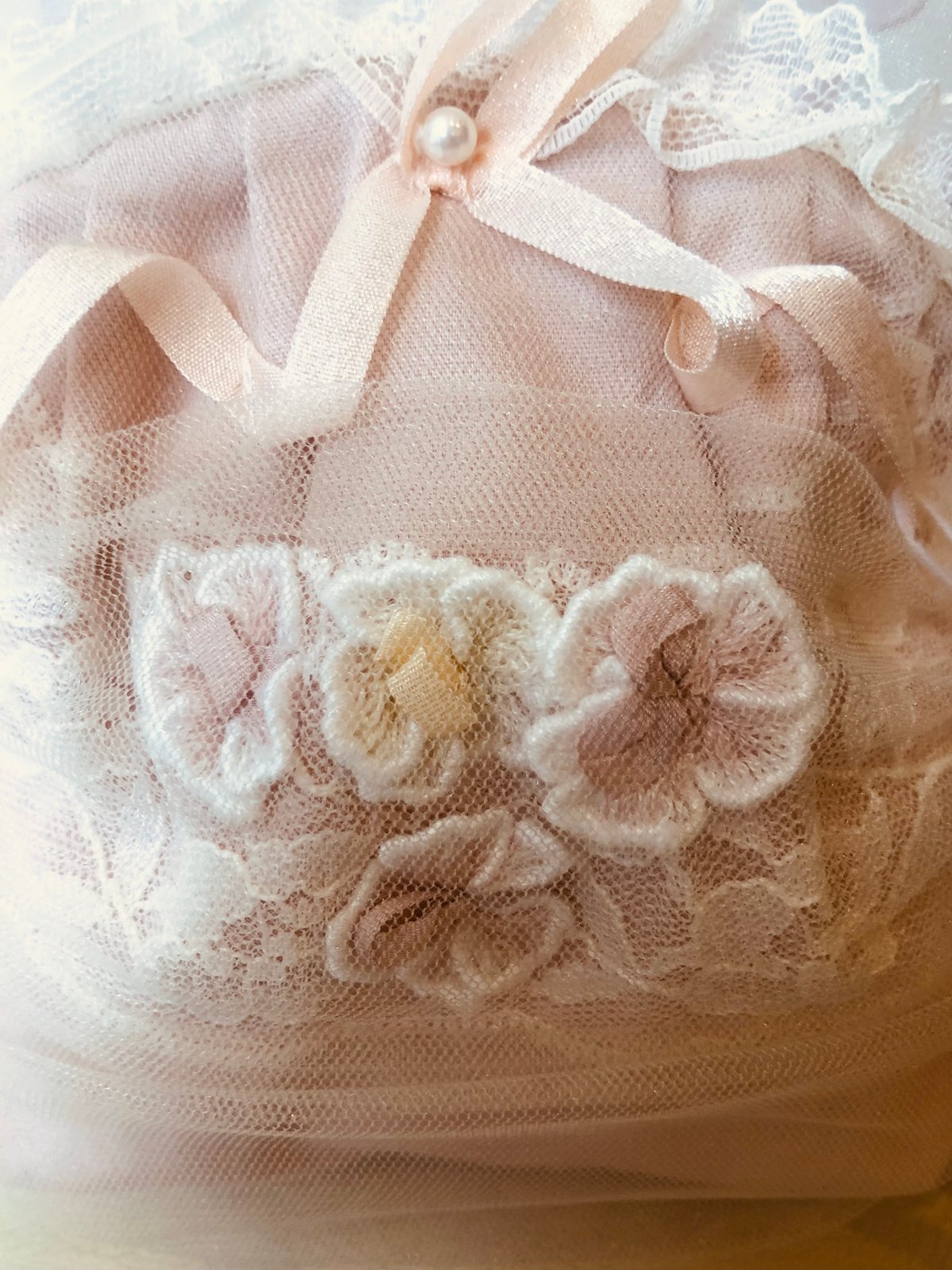 さえら【ヒスクローネ】可愛いピンクとアイボリー フリフリ さえら【ヒスクローネ】可愛いピンクとアイボリー フリフリ