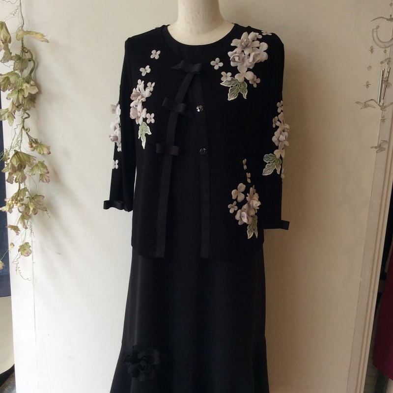 さえら　カーディガン 花刺繍レース 黒 羽織り さえら カーディガン 花刺繍レース 黒 羽織り