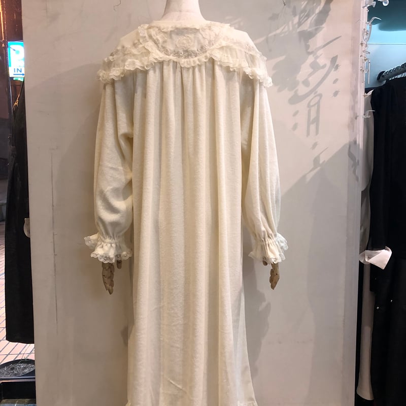 ヒスクローネ パイルネグリジェ | さえら POTECHINO マリーアン金沢