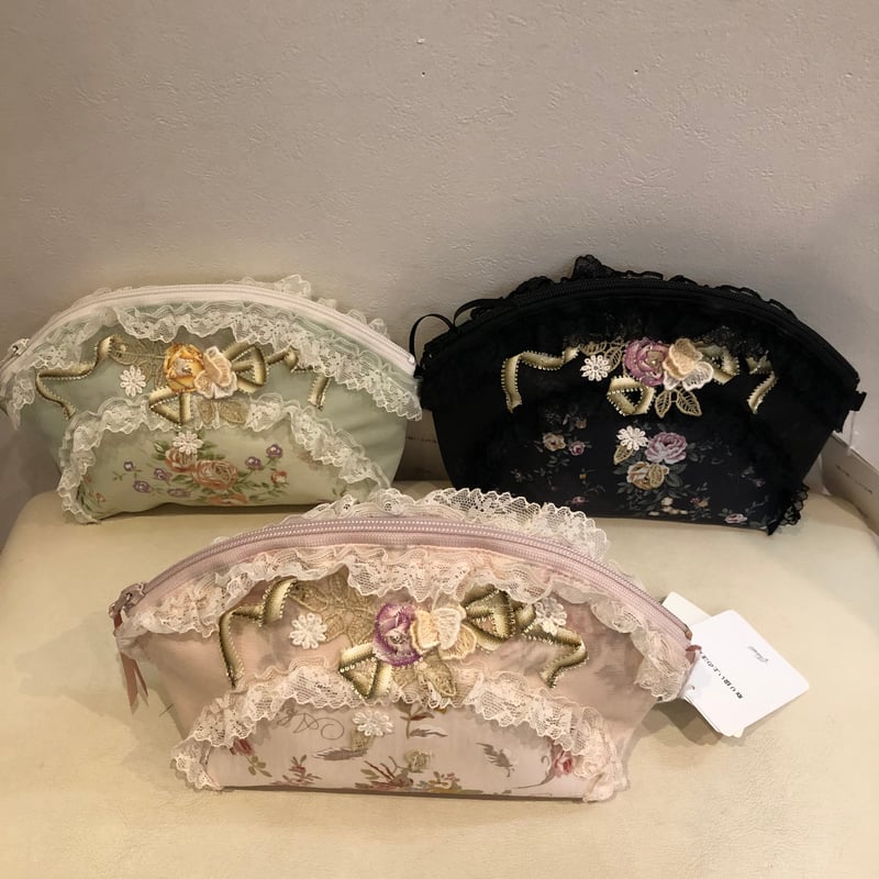 アキアカネ ポーチ | さえら POTECHINO マリーアン金沢