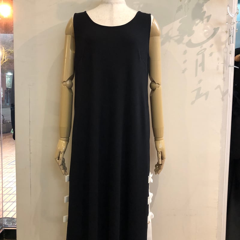 ポテチーノ ノースリーブワンピース(リボンタイ)(黒×オフの花 