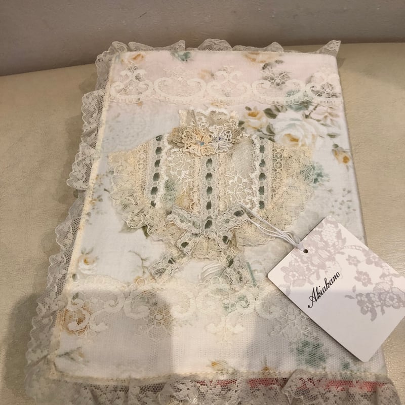 アキアカネ ブックカバー(A5判サイズ) | さえら POTECHINO マリーアン金沢