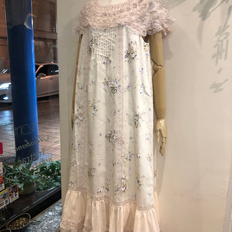 アキアカネ ネグリジェ兼ホームウェア | さえら POTECHINO マリーアン金沢