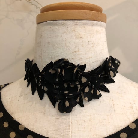 さえら　アキアカネ　ティシュカバー さえら akiakane アキアカネ ヒスクローネ 総レース リボン