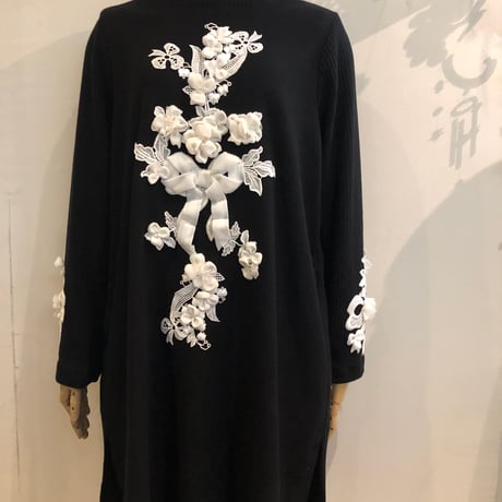 ポテチーノさえら黒ネット地に白花モチーフ ポテチーノさえら黒ネット地に白花モチーフ