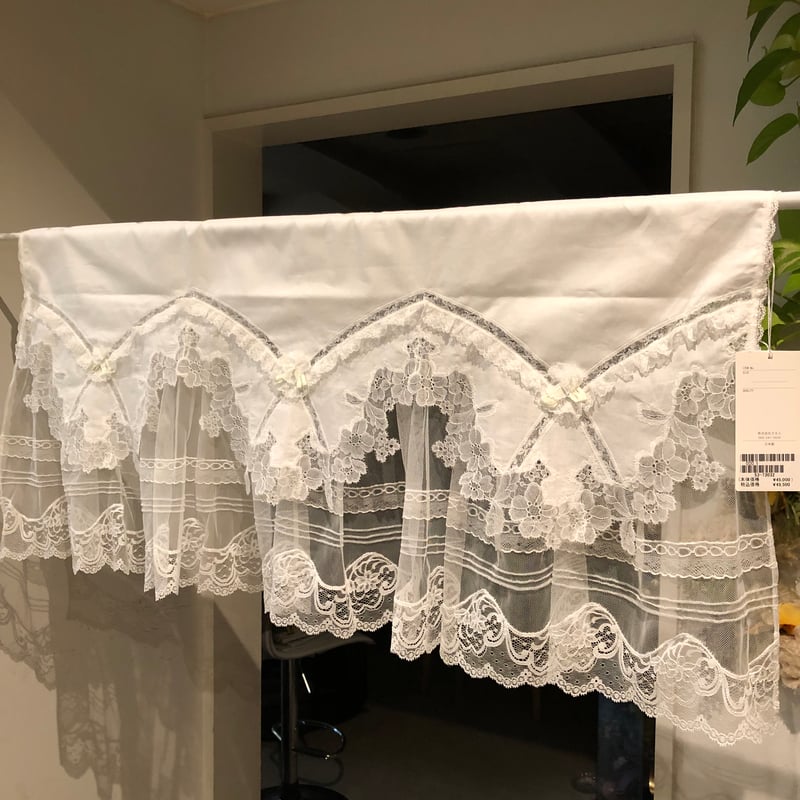 ヒスクローネ カフェカーテン | さえら POTECHINO マリーアン金沢