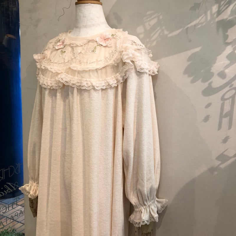 ヒスクローネ パイルネグリジェ | さえら POTECHINO マリーアン金沢