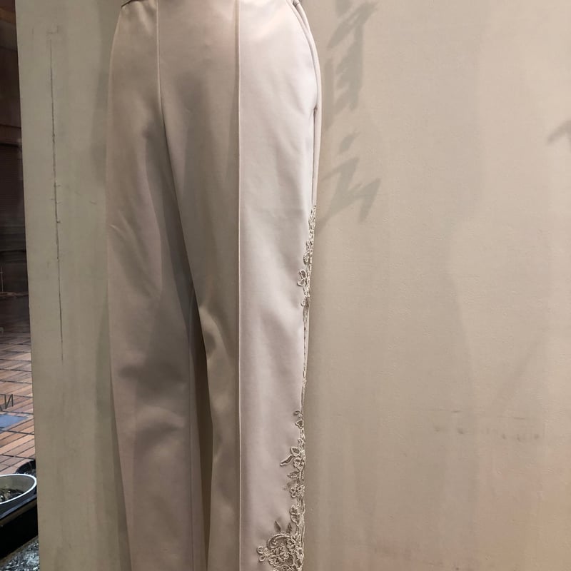ヒスクローネ サイドレース ストレッチパンツ | さえら POTECHINO