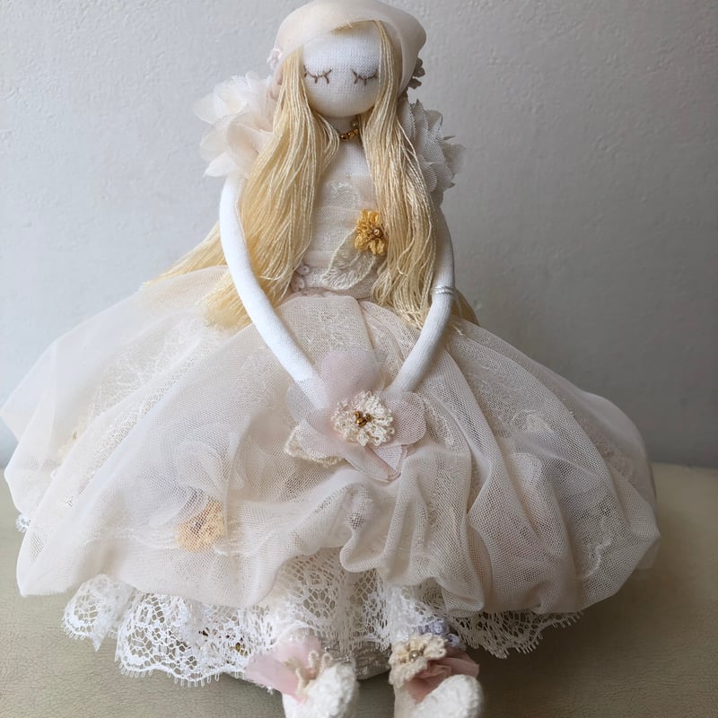 さえら キキちゃん ビスクドール さえら ビスクドール キキちゃん