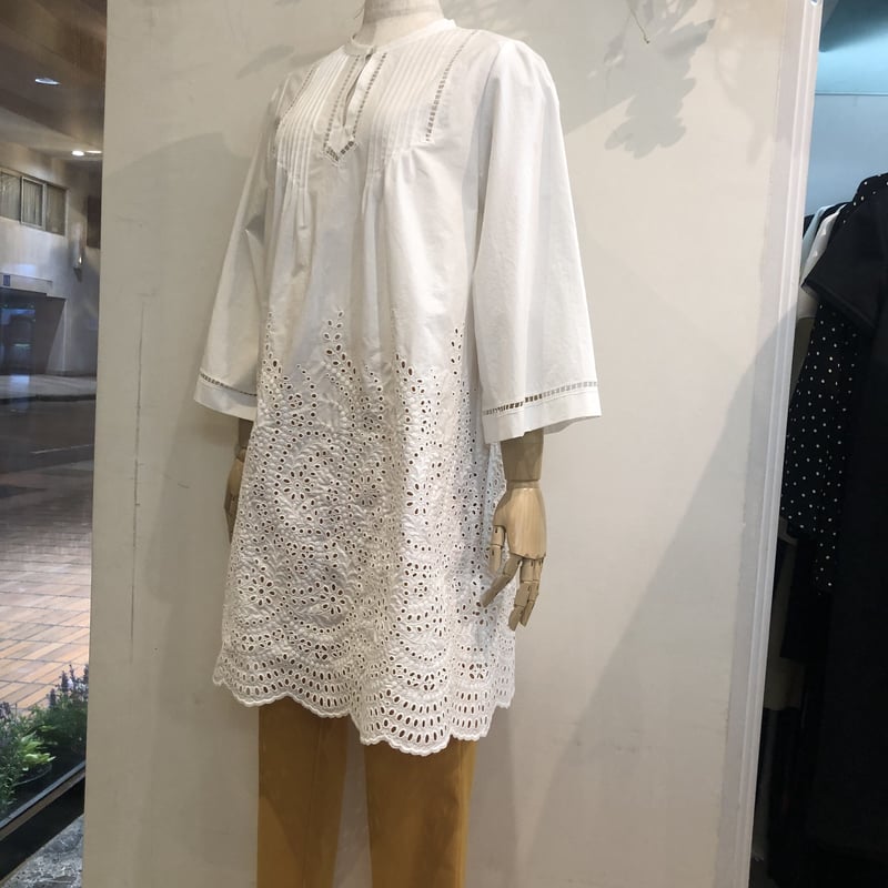 さえらヒスクローネ 豪華なレースが素敵なチュニック新品未使用タグ 