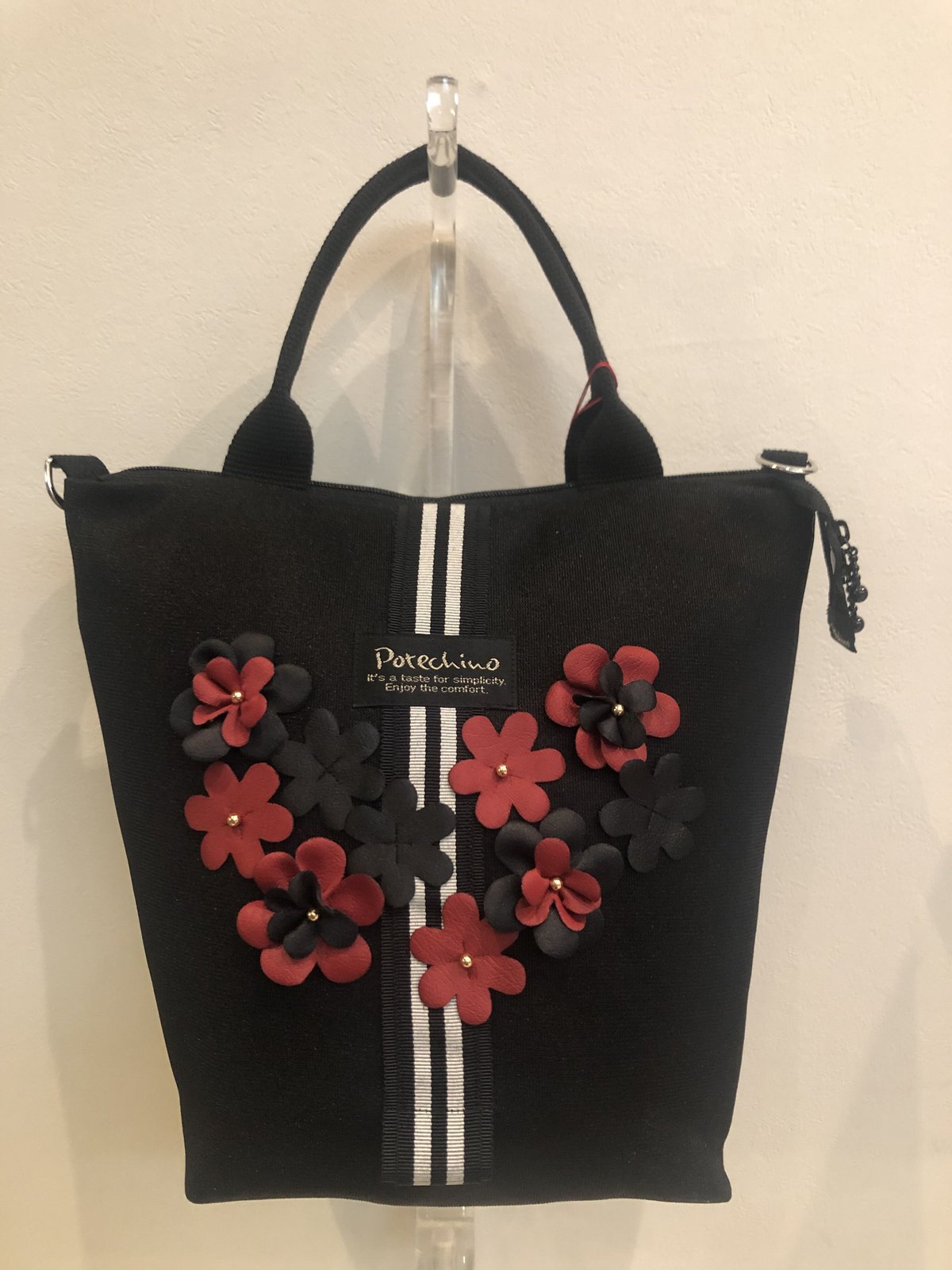 【POTECHINO】ポテチーノ さえら ボストン 旅行バック 花モチーフ　黒 POTECHINO ポテチーノ お花 ボストンバッグ トートバッグ 旅行 【公式