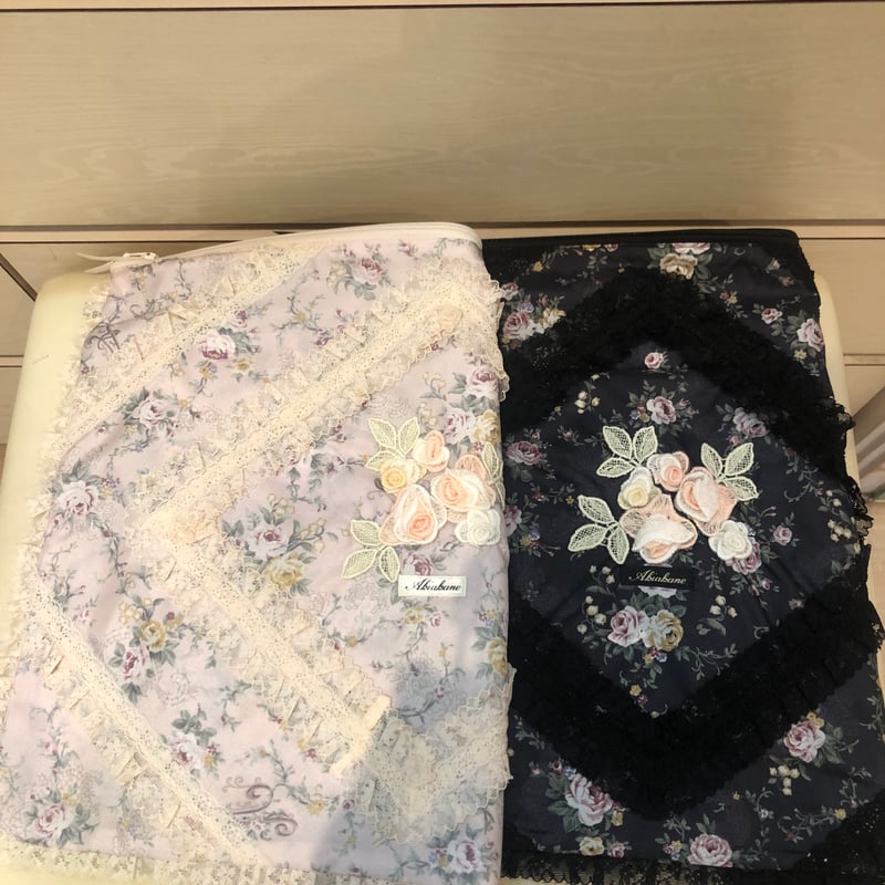 アキアカネ ポーチ(大) | さえら POTECHINO マリーアン金沢