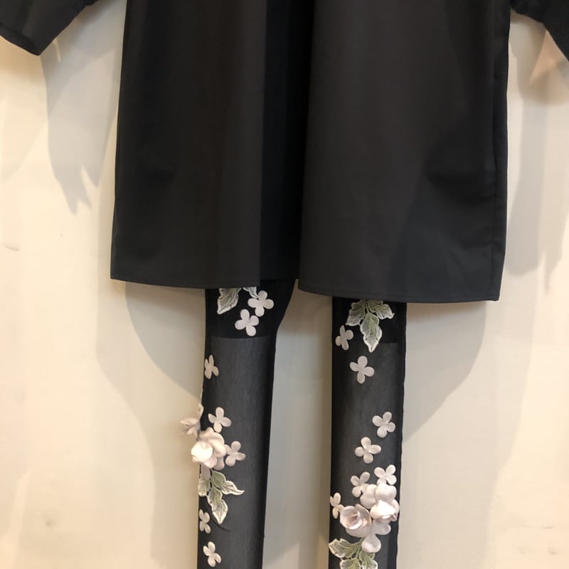 さえら レインダンス 豪華 お花 レギンス さえら レインダンス 豪華 お花 レギンス