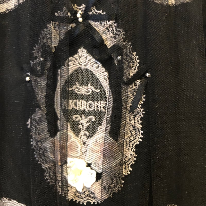 ヒスクローネ フリルマルチケース | さえら POTECHINO