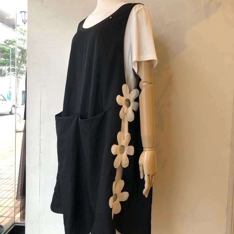 ポテチーノ スカラエプロン(2026年2月に再生産されます。) | さえら