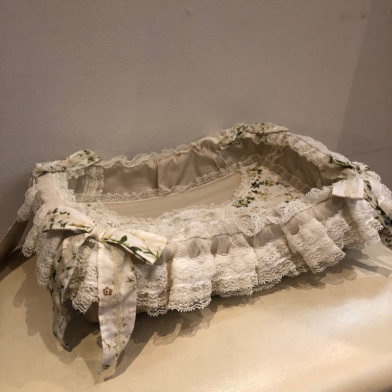 【新品未使用】さえらヒスクローネかごホワイトレースバスケット 新品未使用】さえらヒスクローネかごホワイトレースバスケット