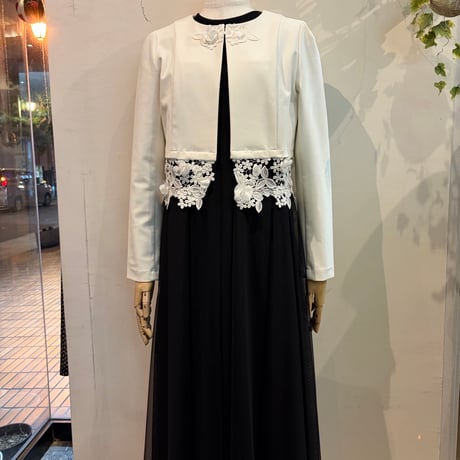 さえら　レインダンス　大人可愛いスマホポーチ美品 レインダンス プチショルダー(携帯ポシェット) | さえら POTECHINO