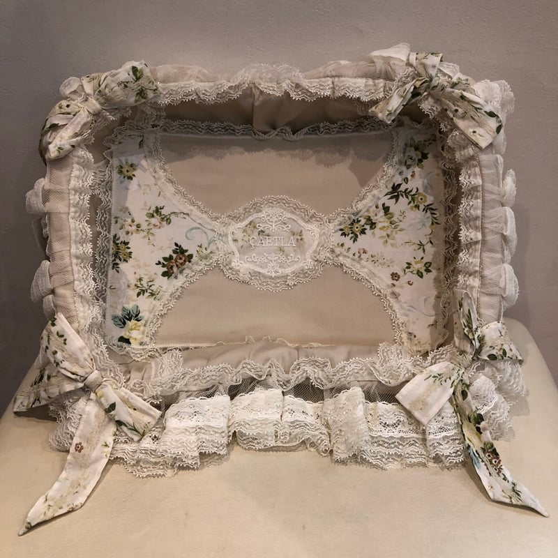 【新品未使用】さえらヒスクローネかごホワイトレースバスケット 新品未使用】さえらヒスクローネかごホワイトレースバスケット