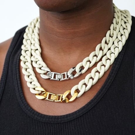 Icing   / Silver Clasp