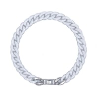 White / Sliver Clasp