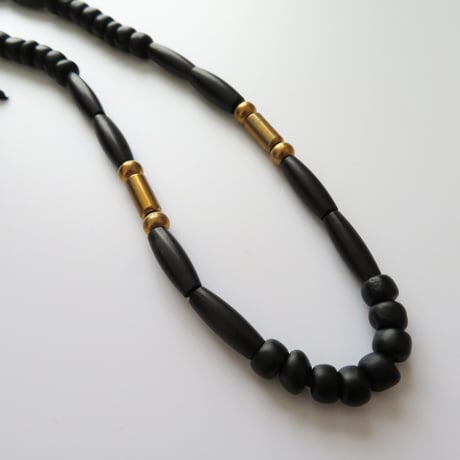 BEAD NECKLACE / SHORT