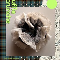 Ruffle scrunche