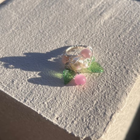 Leaves ring