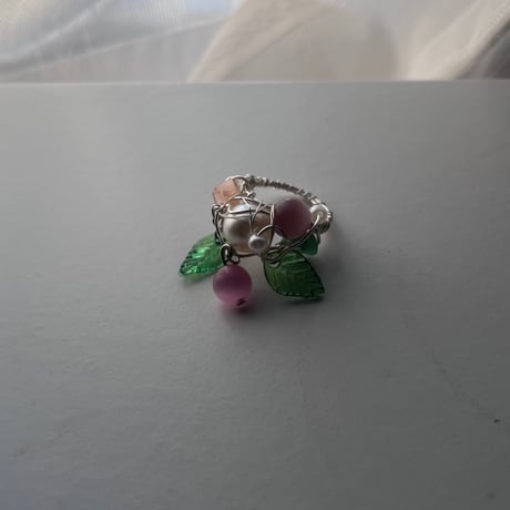 Leaves ring