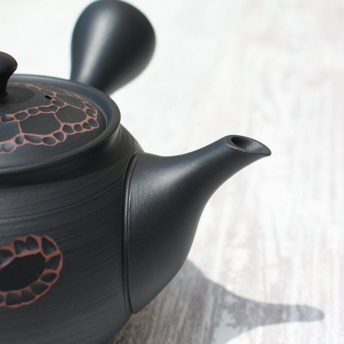 常滑焼 宝龍窯 黒窯変リングカット急須 セラメッシュ（陶製